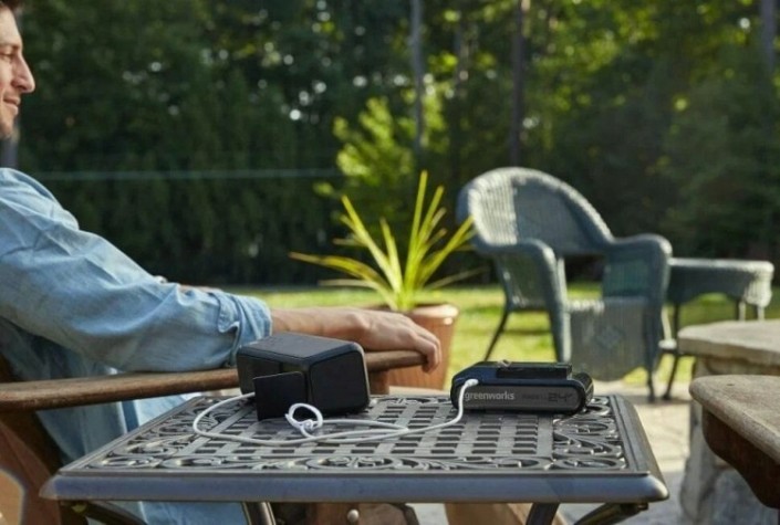 Аккумулятор GREENWORKS 24.0V 4,0 Ач Li-ion с двумя USB разъемами (2940407) [2940407]