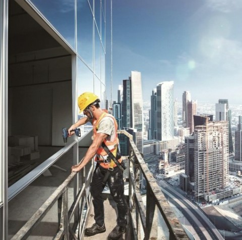 Аккумуляторная дрель-шуруповерт BOSCH GSR 180-LI [06019F8123] 2х2,0 Ач