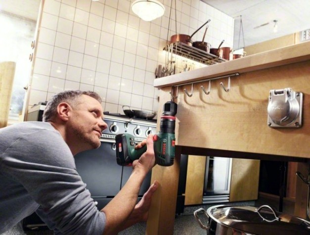 Аккумуляторный шуруповерт BOSCH AdvancedImpact 18 Quick Snap ударная [06039A3401] Кейс, 2х1,5Ач