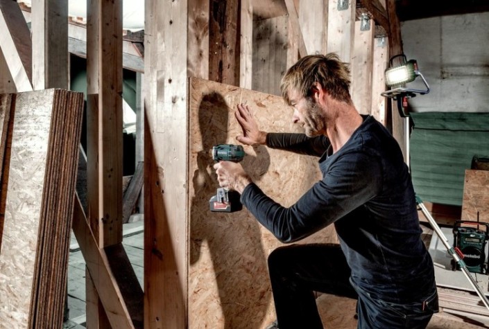 Аккумуляторный шуруповерт METABO BS 18 LTX Quick 2x5,2 Ач [602193650]