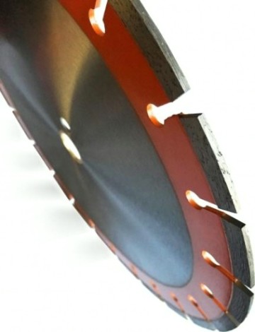 Алмазный диск универсальный DIAM Master Line 230*2,4*10*22,2 [000496]