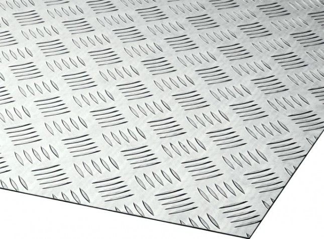 Алюминиевый лист ЗУБР Квинтет рифленый 300х600 х1.5 мм [53833]