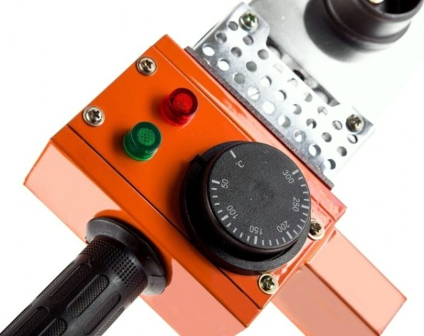 Аппарат для сварки полипропиленовых труб WESTER DWM1500LE с насадками 6шт. [179-031]