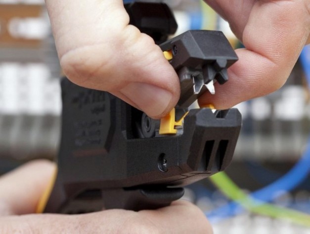 Автоматический съемник изоляции Jokari SECURA 2K для тонкопров. проводников сечением от 0,2-6 мм [20100]