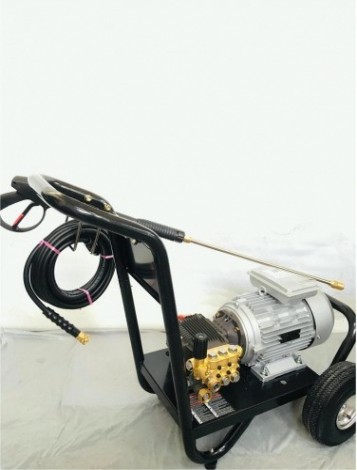 Автомойка DANAU DCD-24/15CG-7T4 Автомойка DANAU DCD-24/15CG-7T4