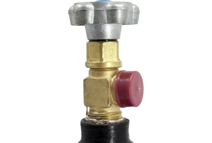 Баллон Ярпожинвест 20 л для углекислоты, новый, D = 168, 150 атм., ВК-1 [00-00004270]