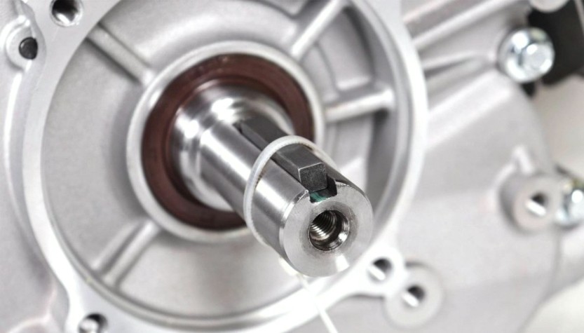 Бензиновый двигатель CHAMPION G420HKE (15лс/11квт, 25 мм, шпонка, эл.стартер) Бензиновый двигатель CHAMPION G420HKE (15лс/11квт, 25 мм, шпонка, эл.стартер)