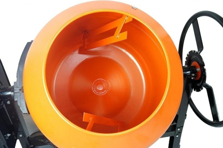 Бетоносмеситель Sturm CM20180CI Бетоносмеситель Sturm CM20180CI