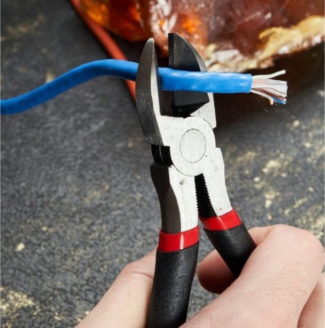 Бокорезы REXANT 12-4615-1 180 мм, обливные рукоятки Бокорезы REXANT 12-4615-1 180 мм, обливные рукоятки