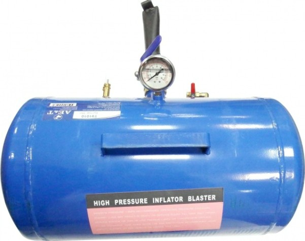 Бустер для накачки шин AE&T T91010 объем 38 литров