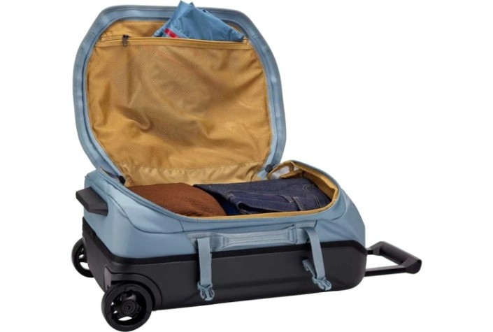 Чемодан THULE 3204986 для ручной клади Chasm Carry on 55cm/22in, 40L, Po