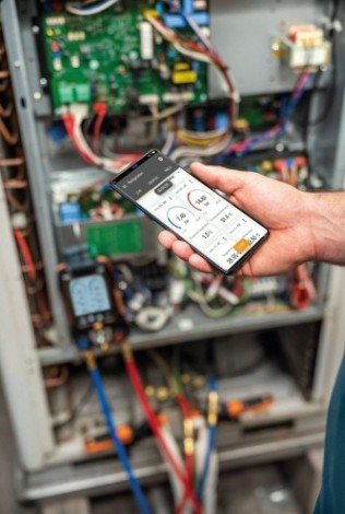 Цифровой манометрический коллектор Testo 550 s комплект 1 в кейсе [05645501]