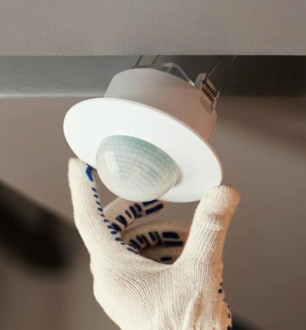 Датчик движения точечный REXANT 11-9206 ДДТ 01, 360°, 2000Вт, 3-2000Лк, 20м