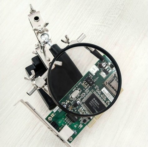 Держатель REXANT "Третья рука" с лупой х3 12-0254 [12-0254]