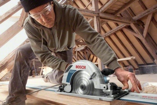 Дисковая пила сетевая BOSCH GKS 85 G [060157A900]