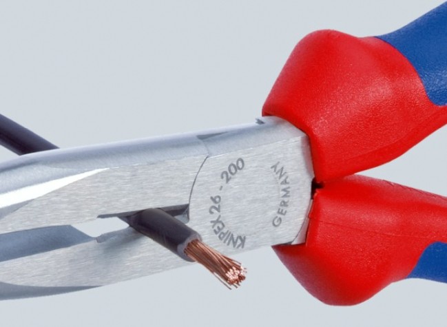 Длинногубцы KNIPEX KN-2625200SB с режущими кромками, губки 40°, 200 мм Длинногубцы KNIPEX KN-2625200SB с режущими кромками, губки 40°, 200 мм