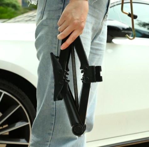 Домкрат механический DEKO DKJ04 винтовой (до 2,2 т.) [065-0934]