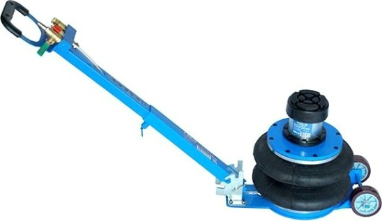 Домкрат пневматический AE&T 2 т 2-секционный с ручкой T08102A [T08102A]