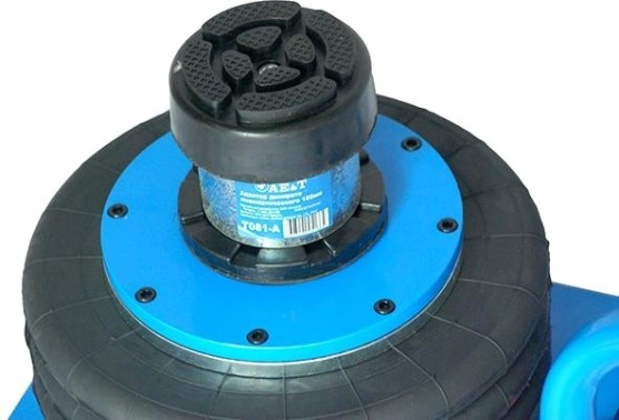 Домкрат пневматический AE&T 3 т 3-секционный T08103B [T08103B]