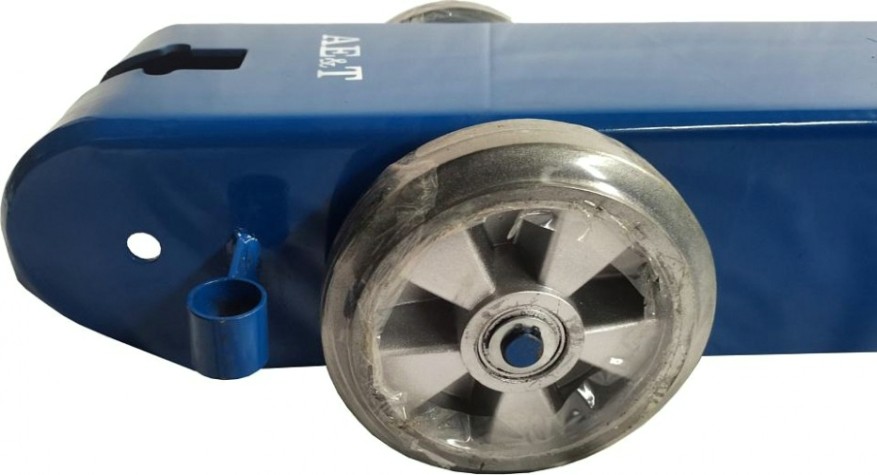 Домкрат пневмо-гидравлический подкатной AE&T HJ-120/60 профессиональный Домкрат пневмо-гидравлический подкатной AE&T HJ-120/60 профессиональный