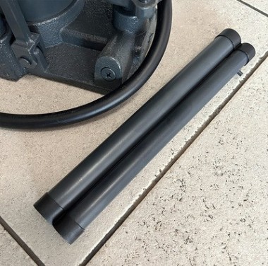 Домкрат пневмо-гидравлический СОРОКИН 3.81 (12 т - 260/490 мм) Домкрат пневмо-гидравлический СОРОКИН 3.81 (12 т - 260/490 мм)