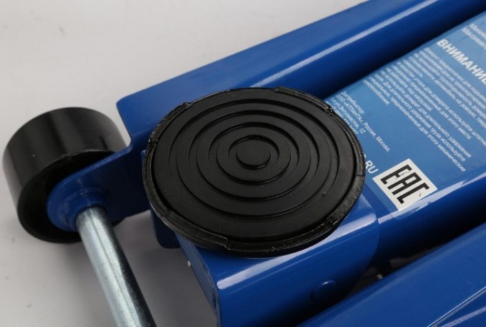 Домкрат подкатной AE&T 3,0 т двухнасосный (140-470 мм) T31603 [T31603]