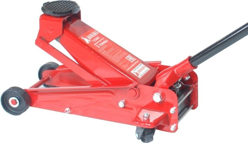 Домкрат подкатной ARMADA T31304A 3т Домкрат подкатной ARMADA T31304A 3т