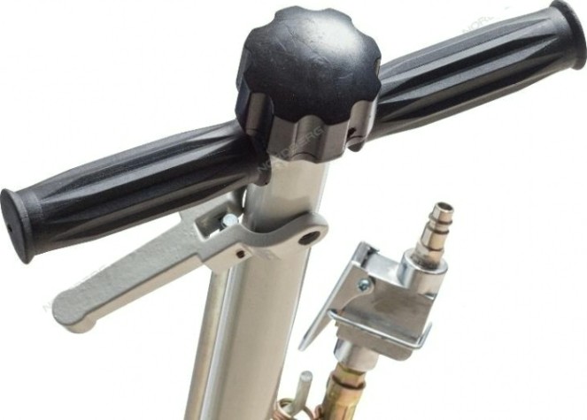 Домкрат подкатной пневмогидравлический NORDBERG N3335L (35.0 т - 260/765 мм)