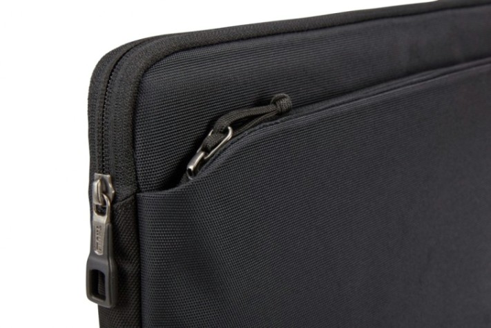Дорожный чехол THULE 3 204 083 / для macbook subterra macbook sleeve, 15", black [3204083]
