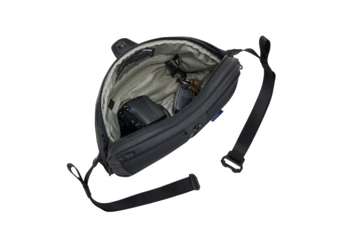 Дорожный чехол THULE 3 204 709 tact waistpack, 5l, black [3204709]