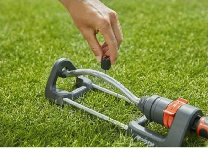 Дождеватель осциллирующий GARDENA Aqua S 18700-20.000.00 [18700-20.000.00]