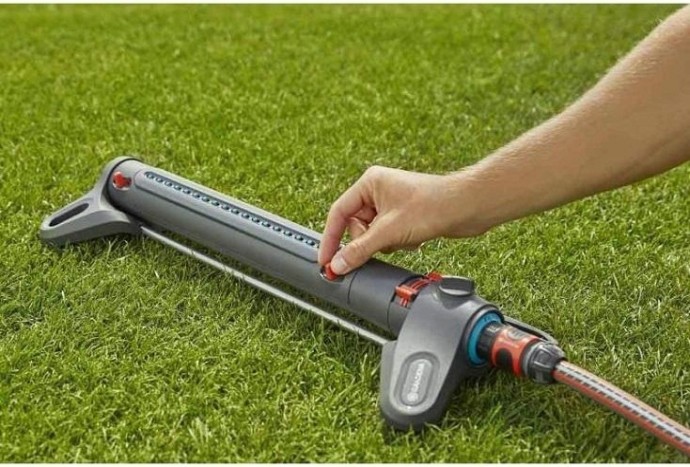 Дождеватель осциллирующий GARDENA AquaZoom L 18714-20.000.00 [18714-20.000.00]