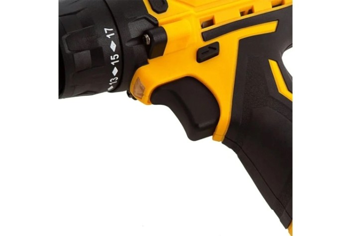 Дрель-шуруповерт аккумуляторная Denzel CDL-12CB, Li-Ion [26102]