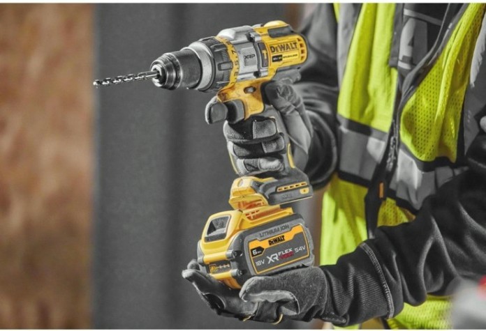 Дрель-шуруповерт аккумуляторная DeWALT DCD 999 NT без АКБ и ЗУ [DCD999NT-XJ]