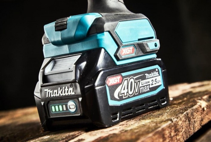 Дрель-шуруповерт аккумуляторная MAKITA DF001GD201