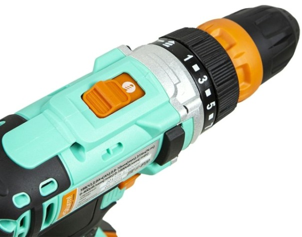 Дрель-шуруповерт аккумуляторная Sturm CD3618T