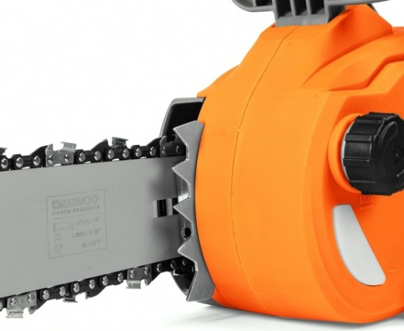 Электропила DAEWOO DACS 2700E Электропила DAEWOO DACS 2700E