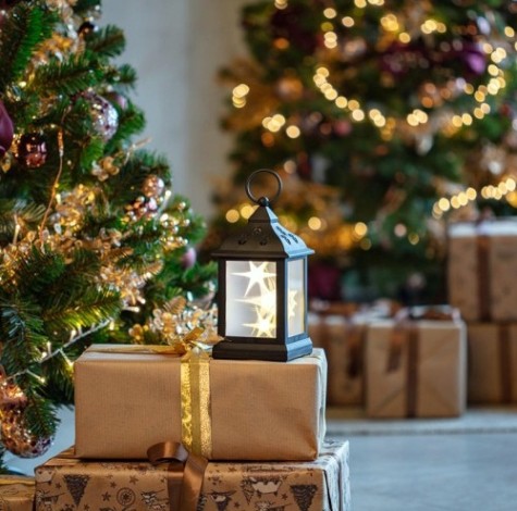 Фонарь декоративный Neon-Night с эффектом мерцания черный корпус 11х11х22,5 см, теплый белый [513-065]