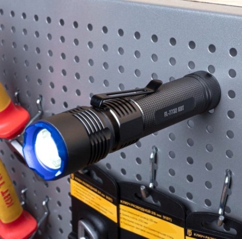 Фонарь КВТ FL-7732 ручной "explorer" [82058]