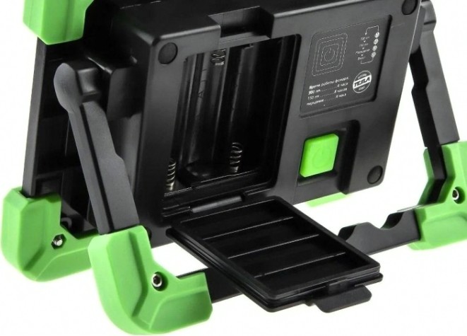 Фонарь-прожектор TESLA PWR [310-020]