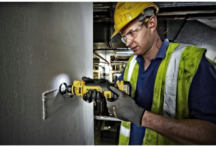 Фрезер аккумуляторный DeWALT DCS 551 N по гипсокартону, без АКБ и ЗУ [DCS551N-XJ]