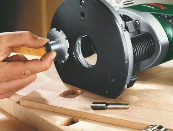 Фрезер электрический BOSCH POF 1400 ACE [060326C820]