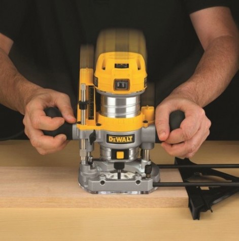 Фрезер сетевой DeWALT D 26203 [D26203-QS]