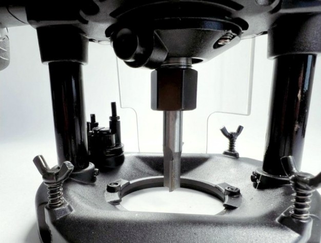 Фрезер сетевой FERM PRM1019P Фрезер сетевой FERM PRM1019P