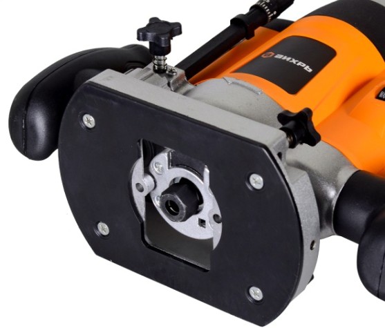 Фрезер сетевой ВИХРЬ ФМ-1300 [72/13/1]