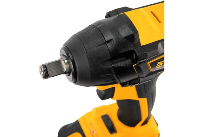 Гайковерт аккумуляторный Denzel CIW-IB-300,Li-ion ударный бесщет. [26501]