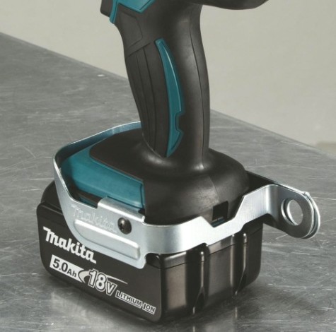 Гайковерт аккумуляторный MAKITA DTW 190 RME ударный [DTW190RME]