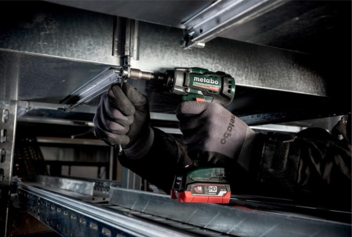 Гайковерт аккумуляторный METABO PowerMaxx SSD 12 BL 2x2.0 Ач кейс L 2x2.0 Ач кейс, бесщеточный [601115500]