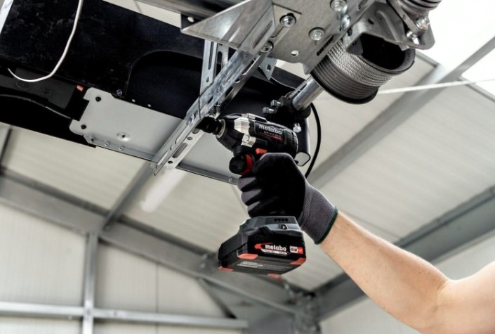 Гайковерт аккумуляторный METABO SSW 18 LT 300 BL ударный, бесщеточный без АКБ и ЗУ [602398850] Картон