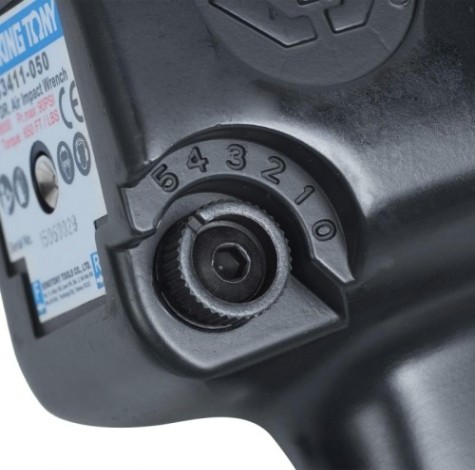 Гайковерт пневматический KING TONY P33411-050E в комплекте с перчатками Гайковерт пневматический KING TONY P33411-050E в комплекте с перчатками